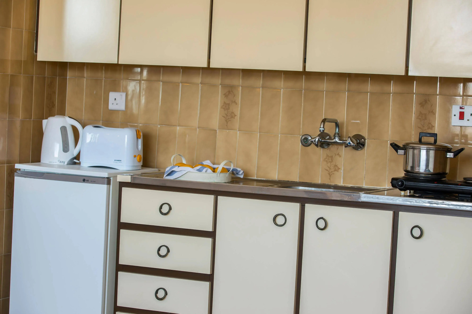 Costantiana Beach Hotel Apartments