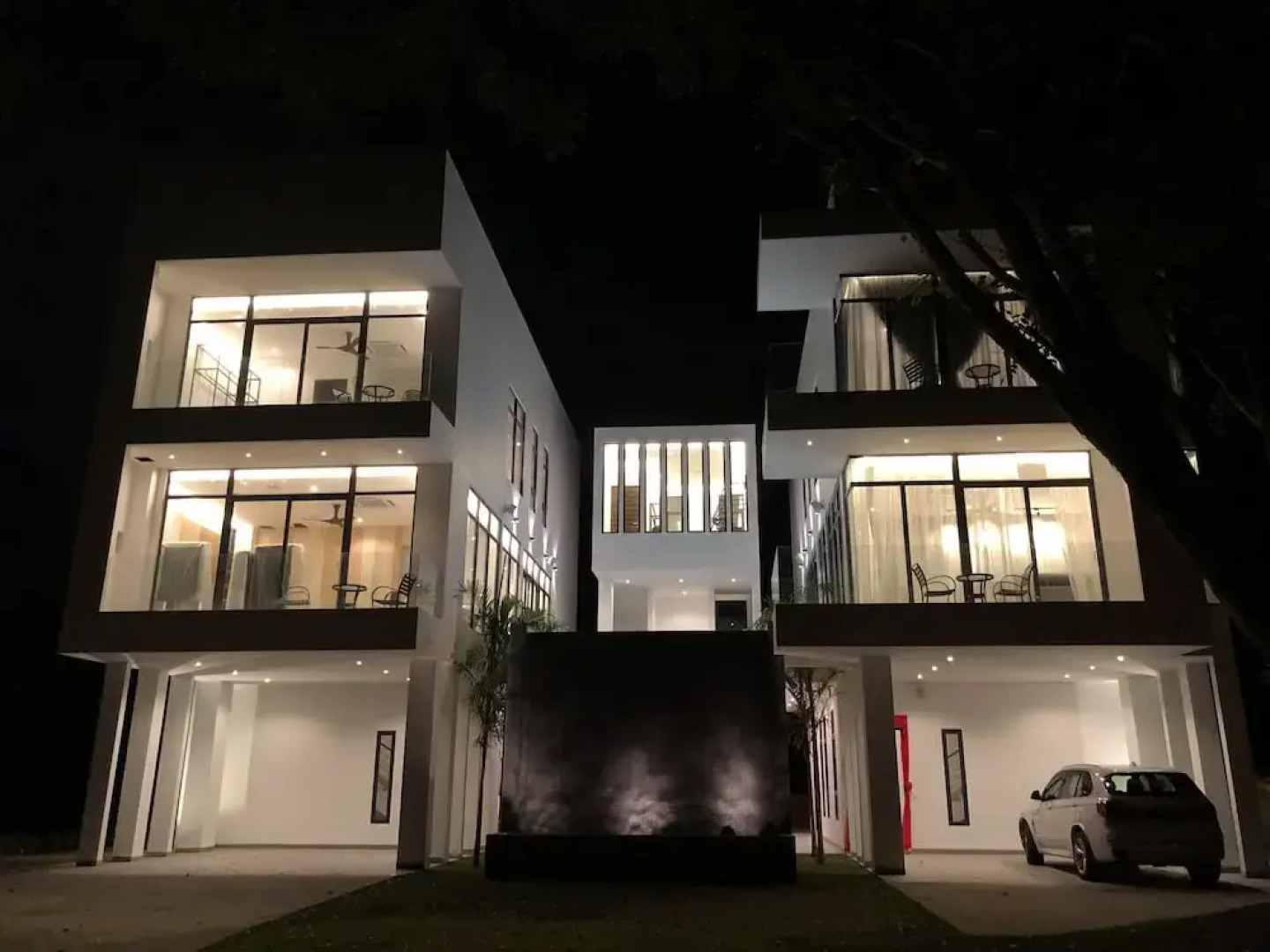 The Dahlias Luxury Residence