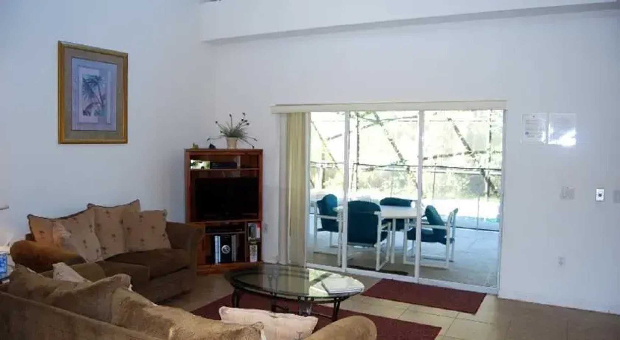 Five Bedroom House in Colombian Lakes by CFL Vacations