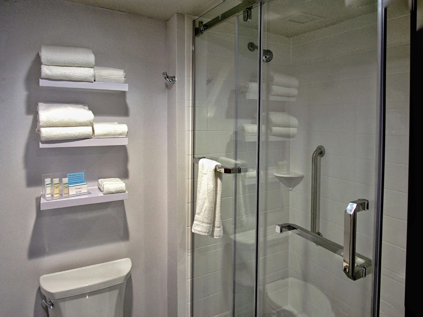 Hampton Inn & Suites Moore