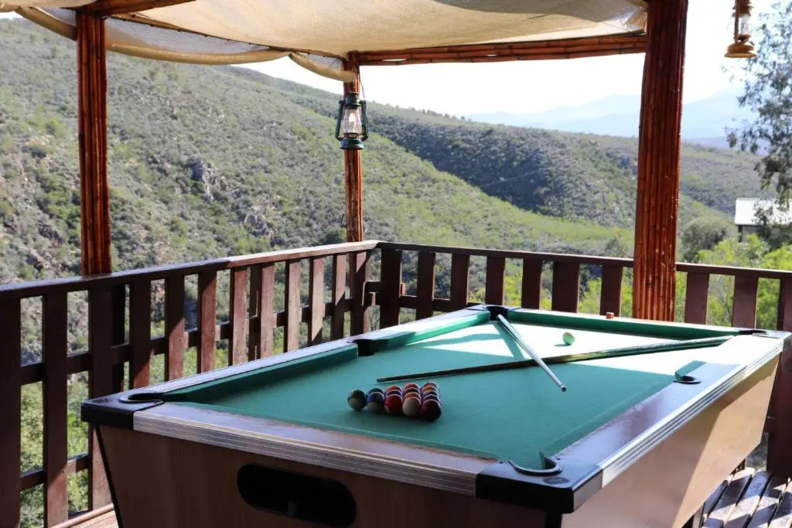 Eagle Falls Country Lodge