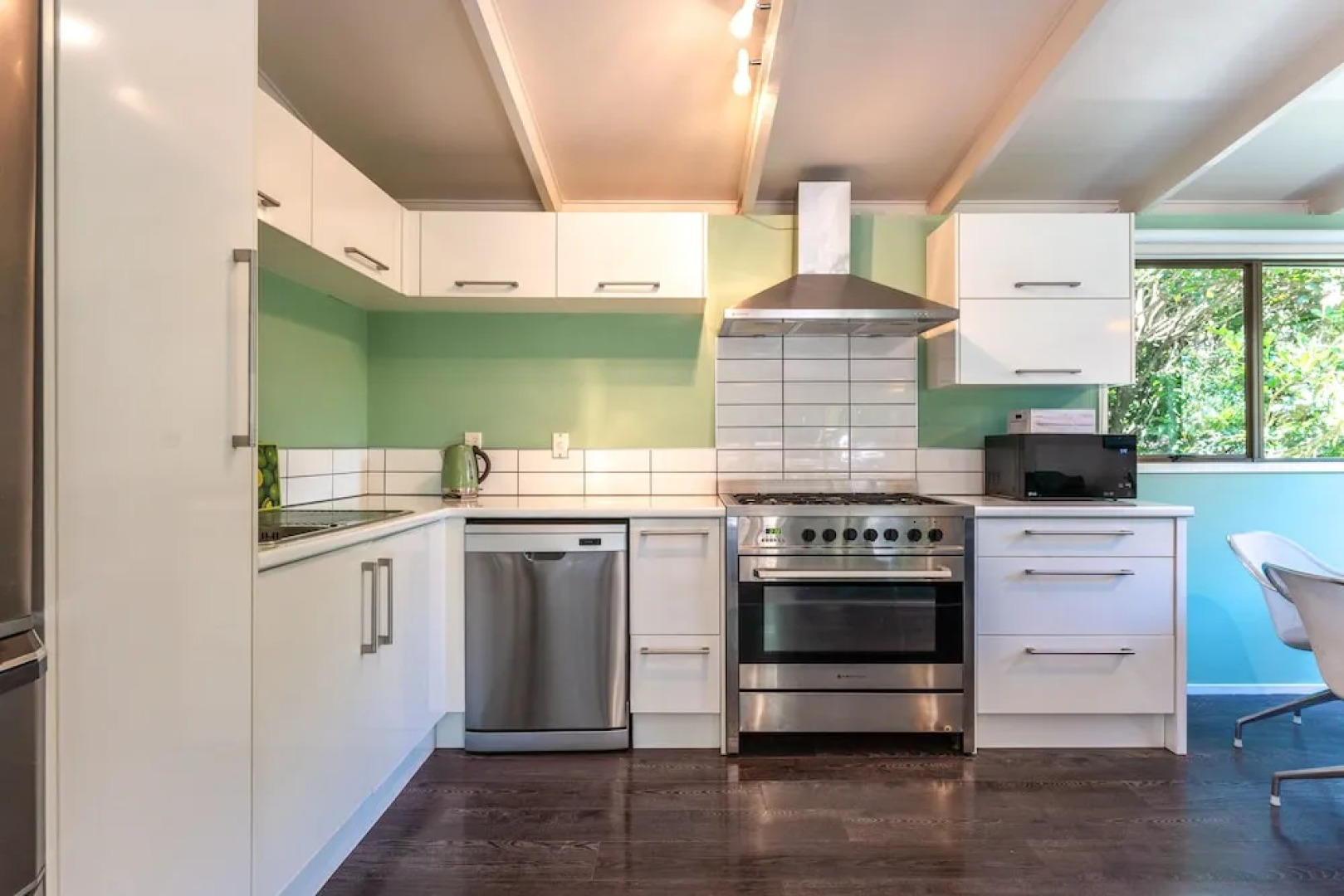 Treetops - Forest Escape - Onetangi