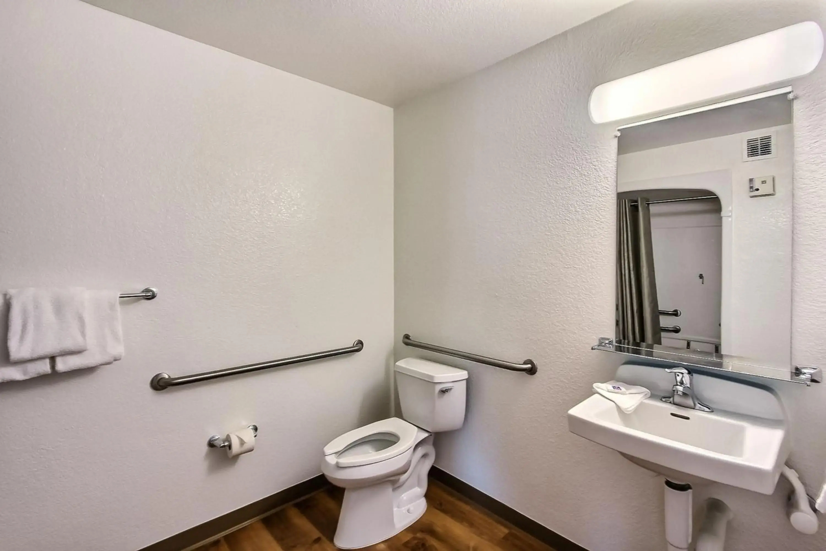 Motel 6 Gilroy, CA
