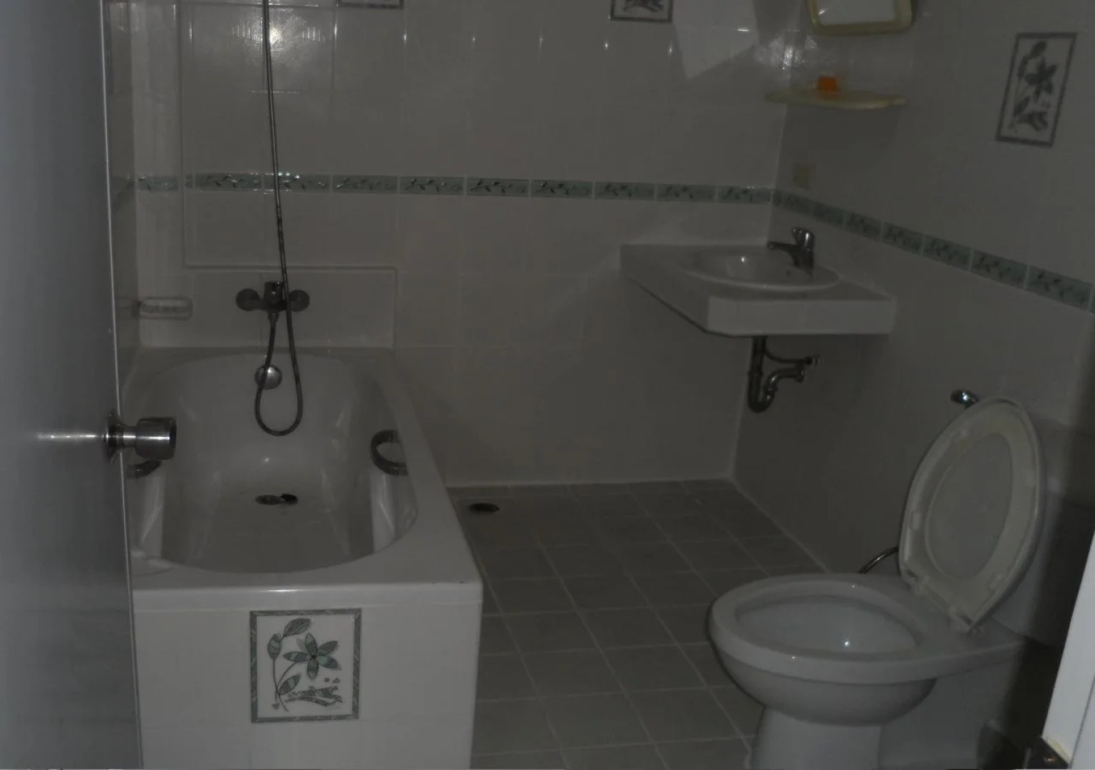 Andaman Sea Guesthouse