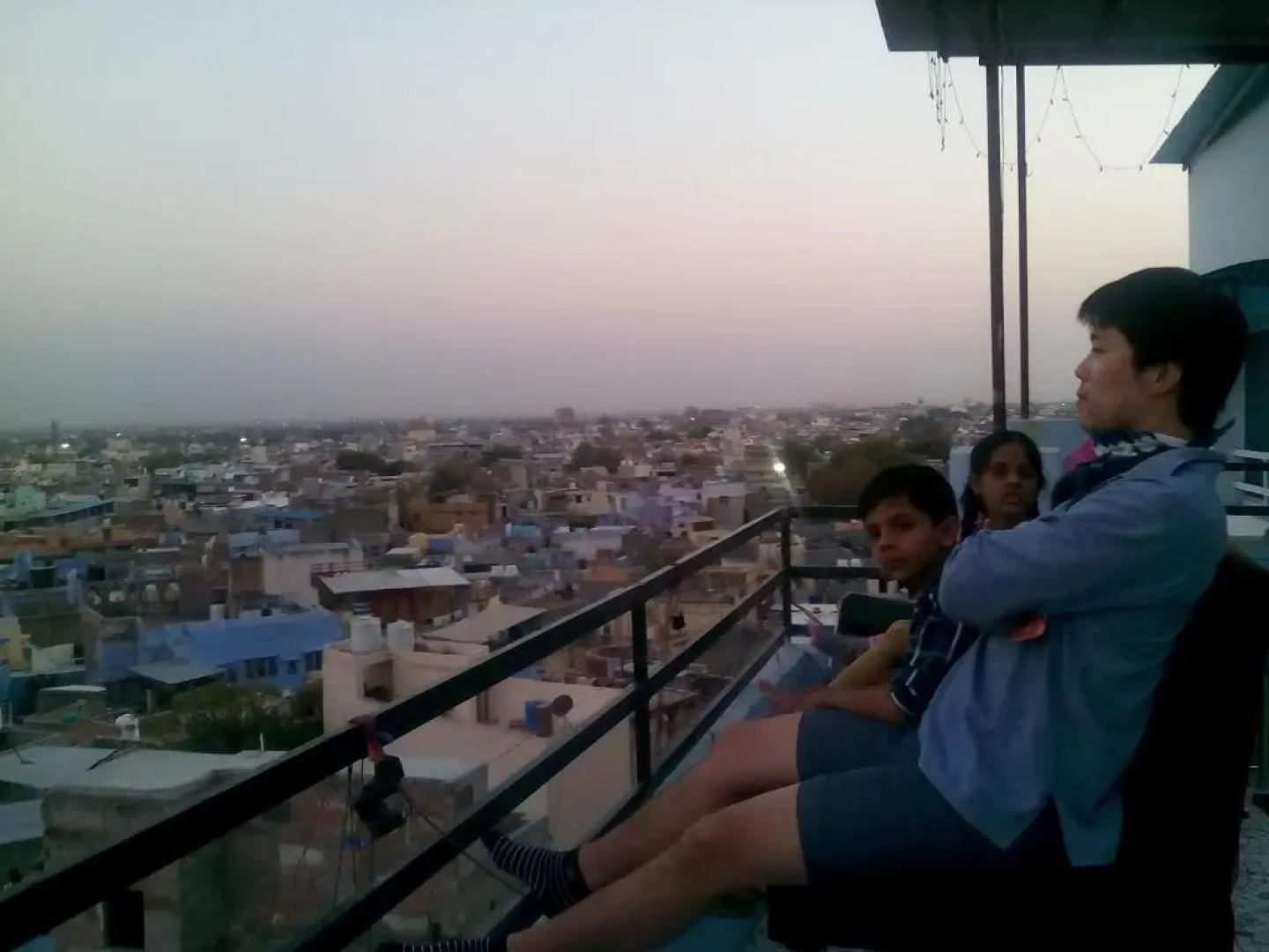 Sunshine Guest House & Restaurant