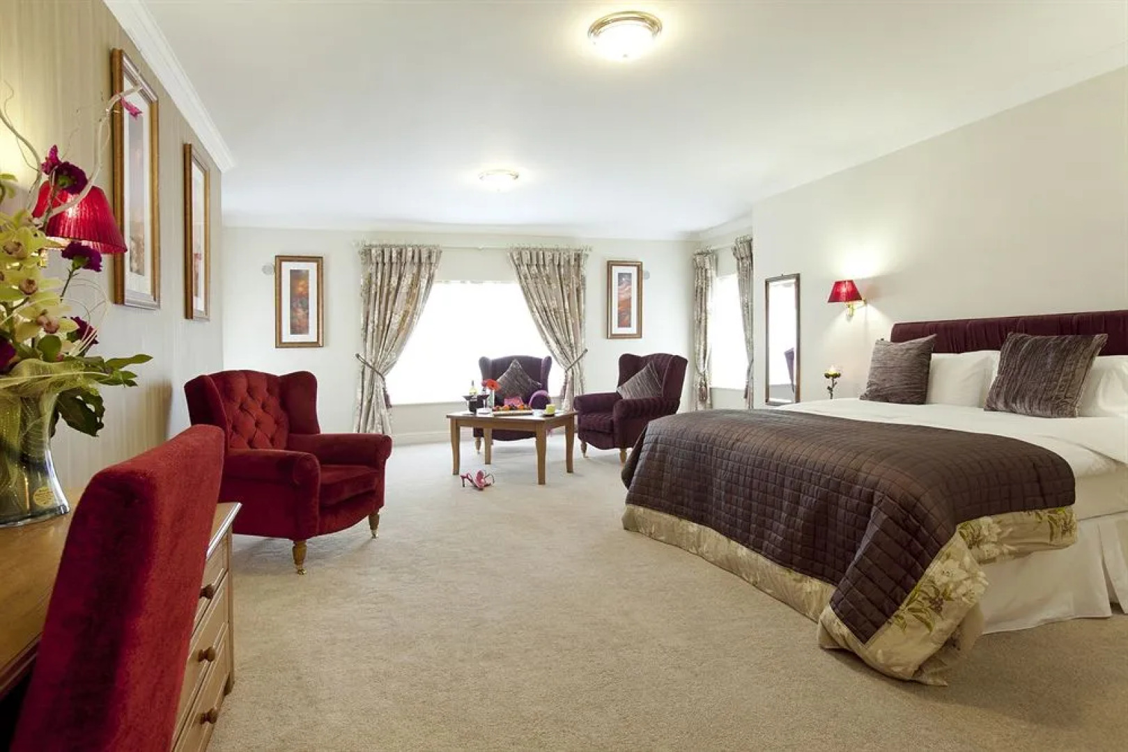 Riverside Park Hotel