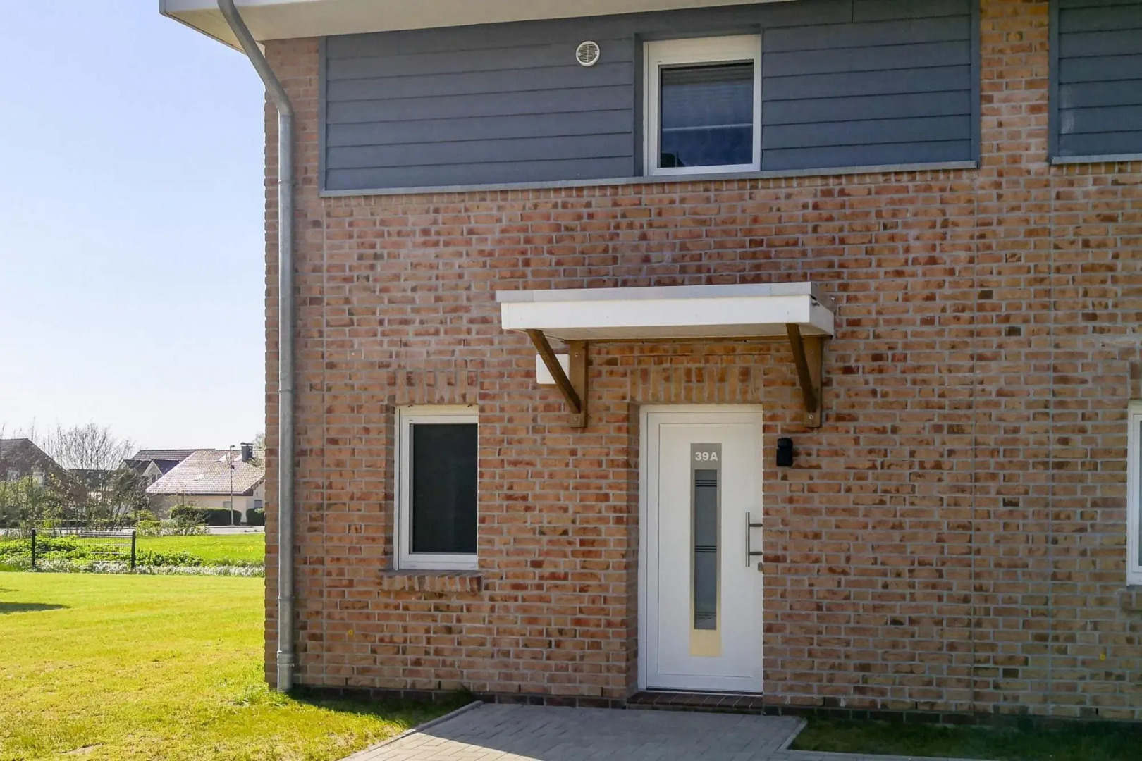 Townhouse, Tossens In Tossens