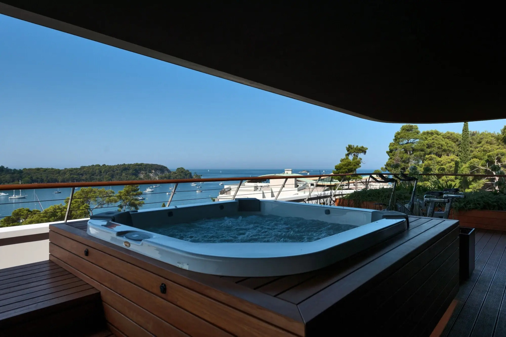 Отель Lone by Maistra Collection