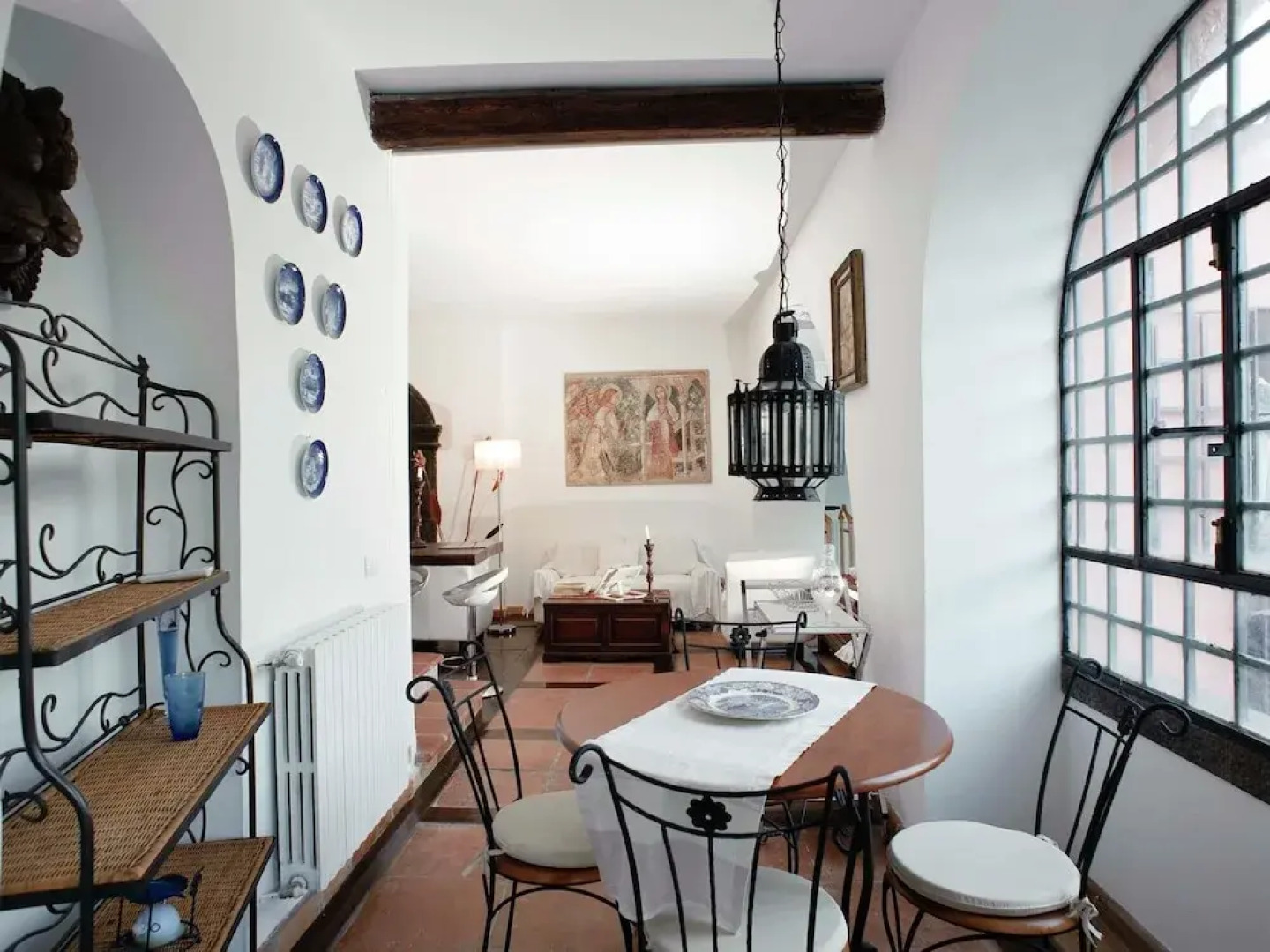 Beautiful Apartment in Beautiful Hamlet Attractive Decor and Communal Pool