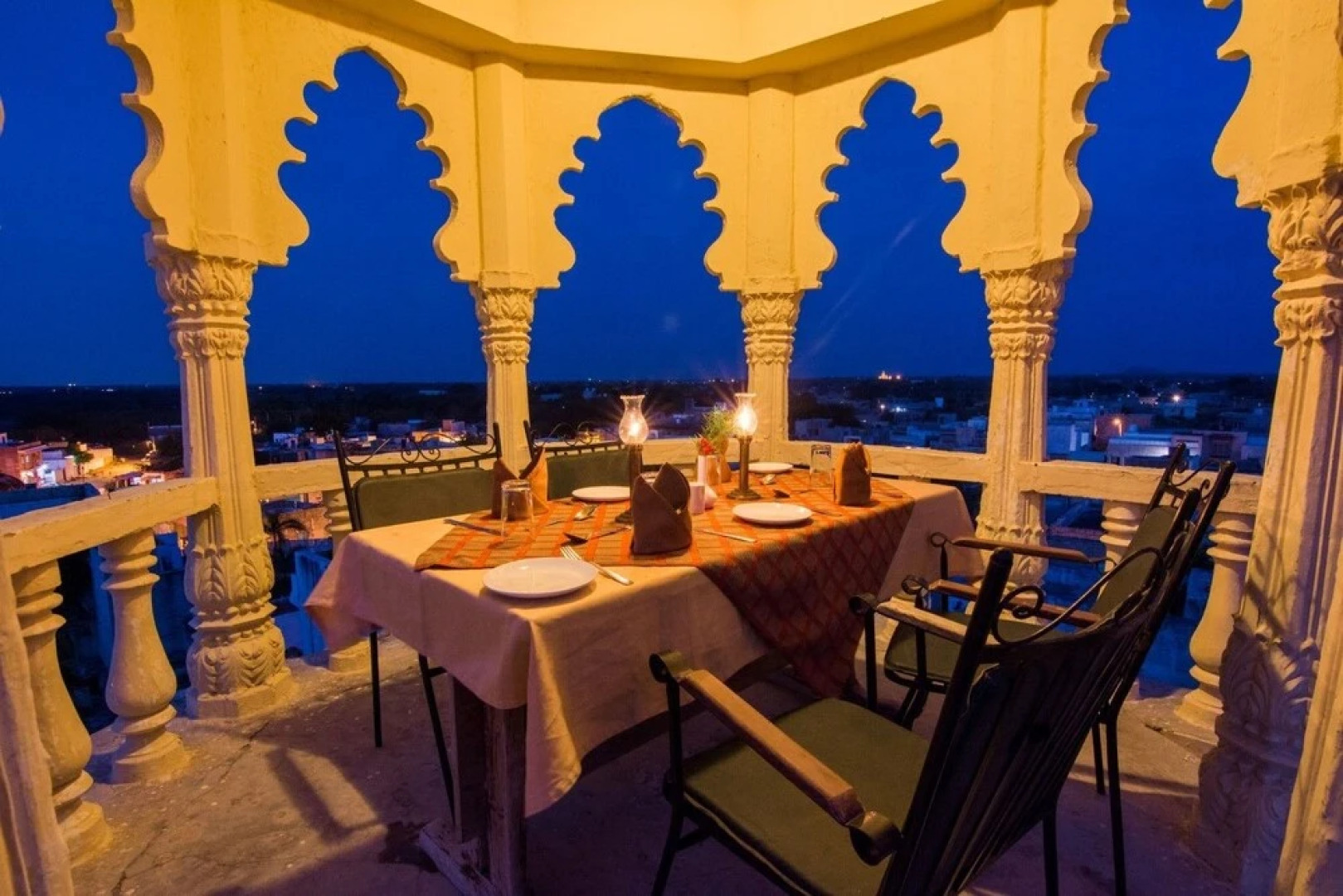 Hotel Jhalamand Garh