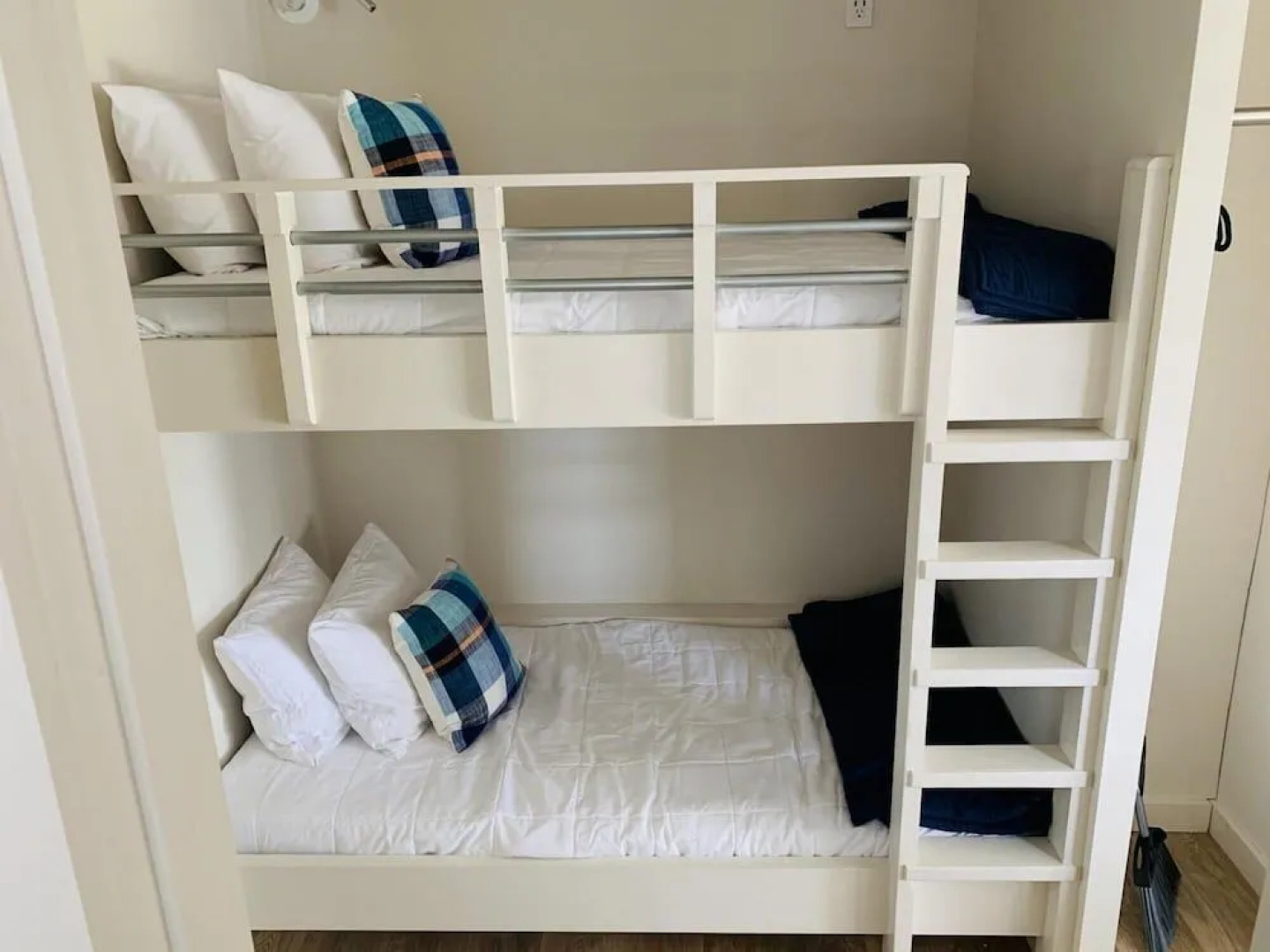 Greeter Falls Lodge 6