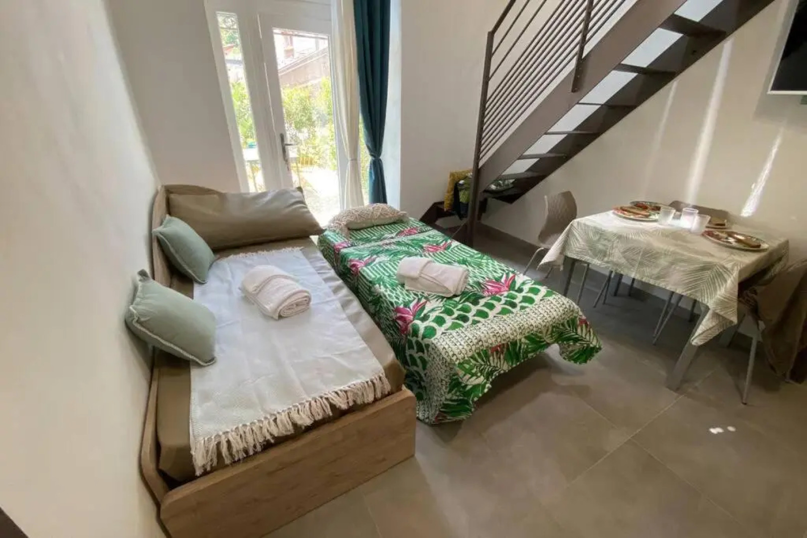 New Agriloft 4 Palms clima, giardino e Wi-Fi a 50 mt dal mare