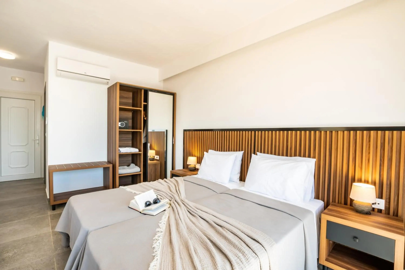 Apolis Beachscape Hotel