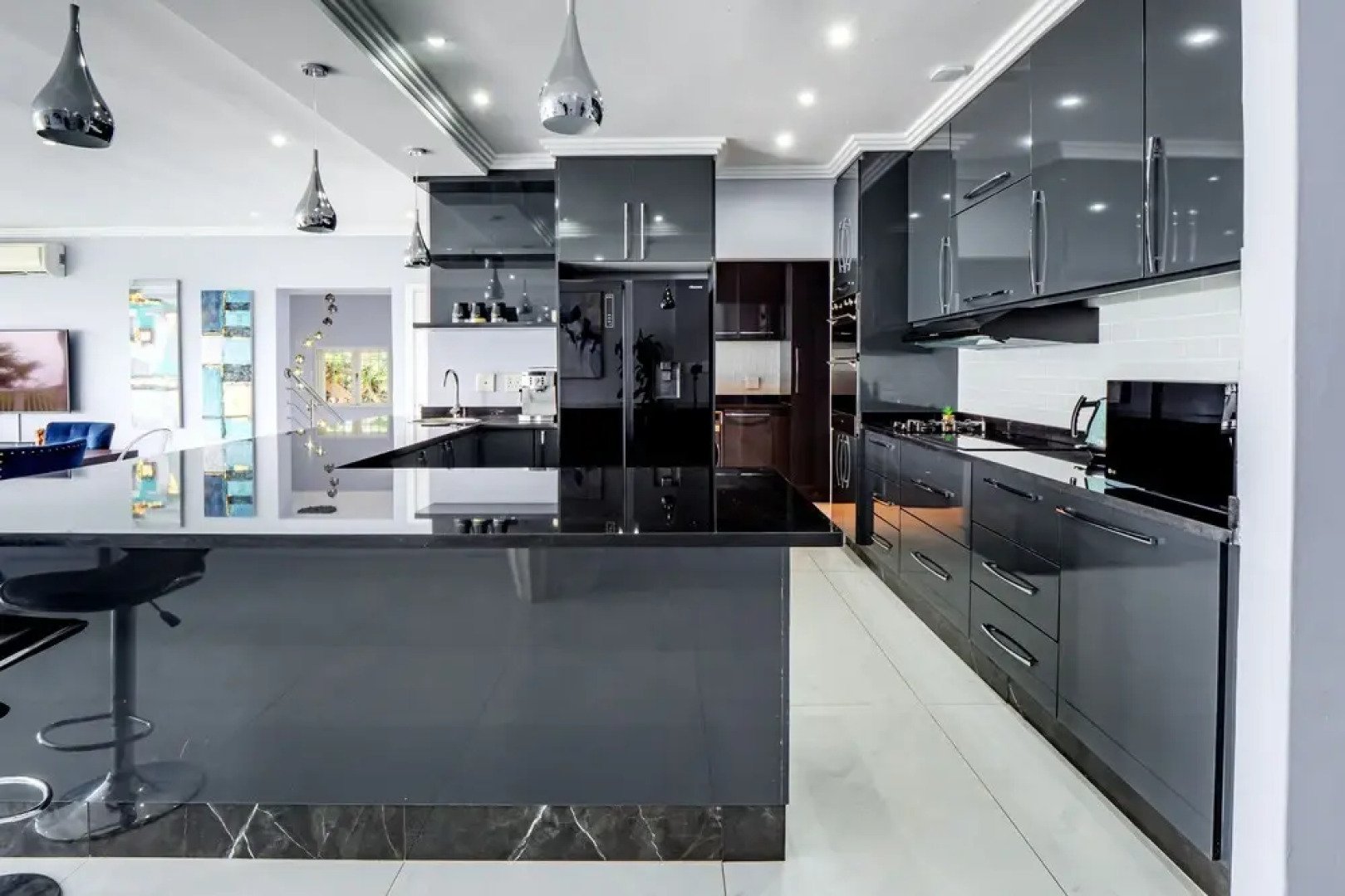 Gemmell Place by HostAgents