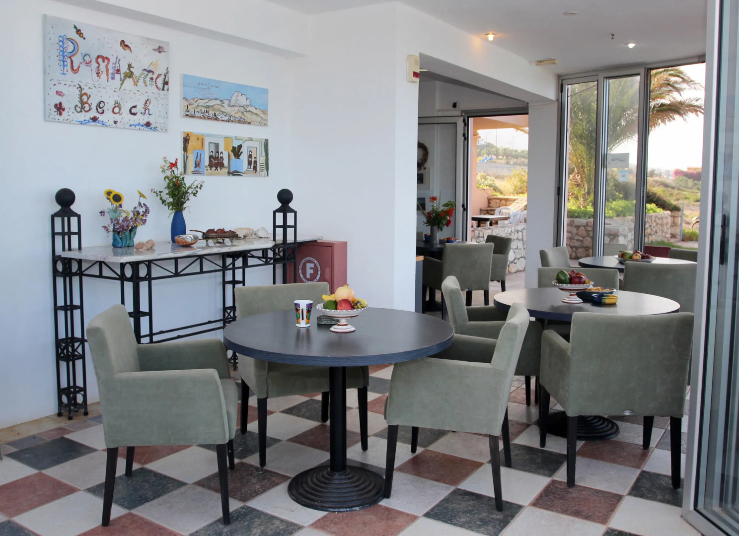 Romantica Beach Villas