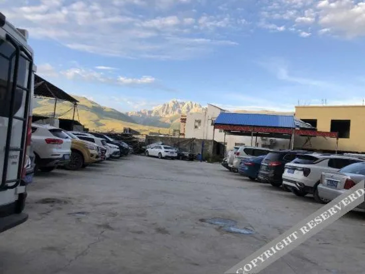 Shangri Boutique Hotel