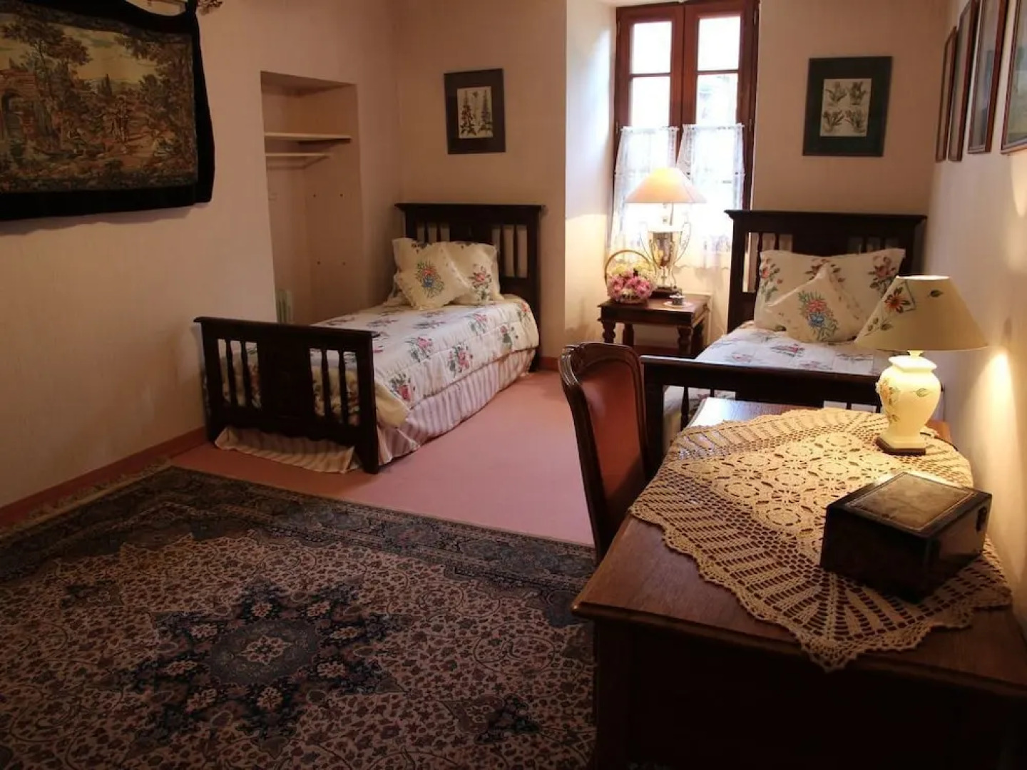 The Gardener's Cottage-Chateau Le Mur