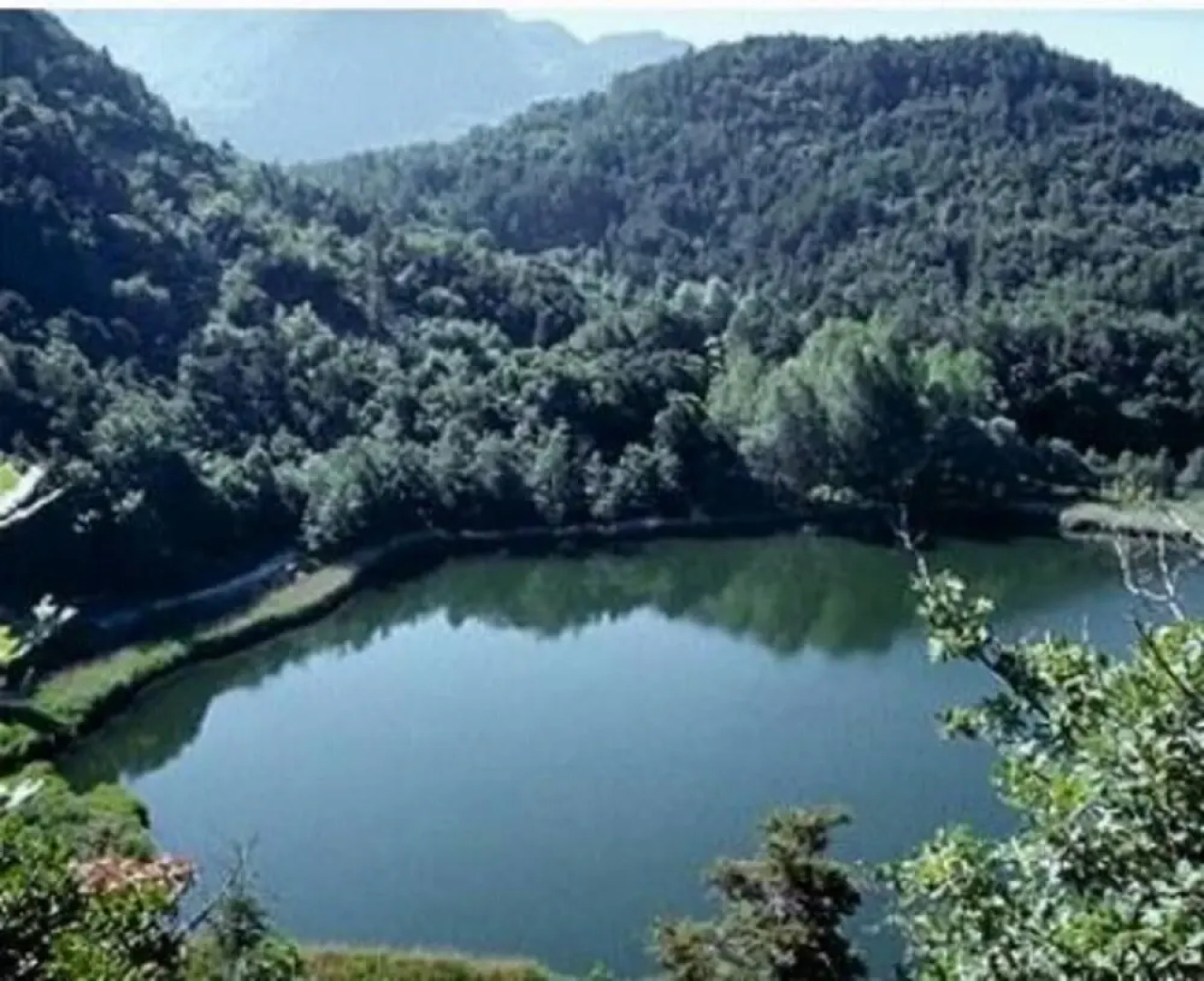 Apartment With 2 Bedrooms in Villa nabian, With Wonderful Mountain View, Private Pool, Enclosed Garden Near the Slopes