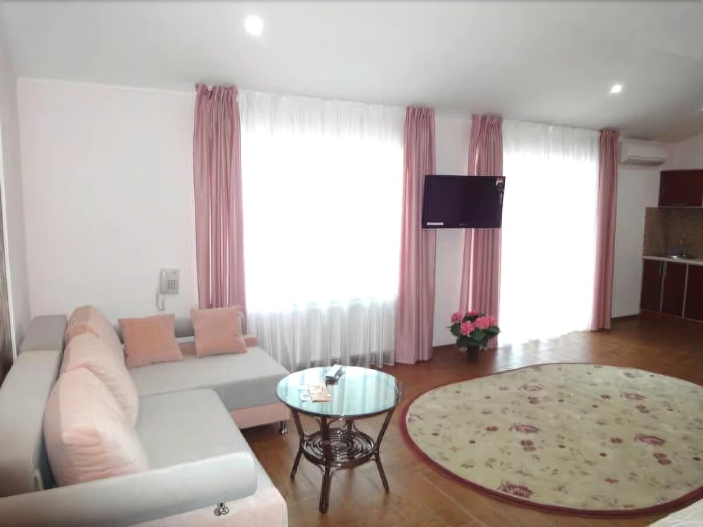 Отель Клумба