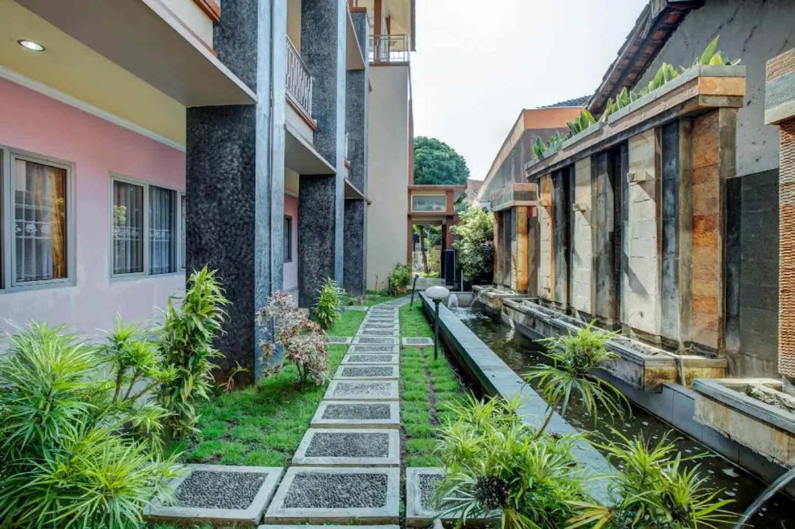 CAPITAL O 3933 Hotel Grand Anugrah