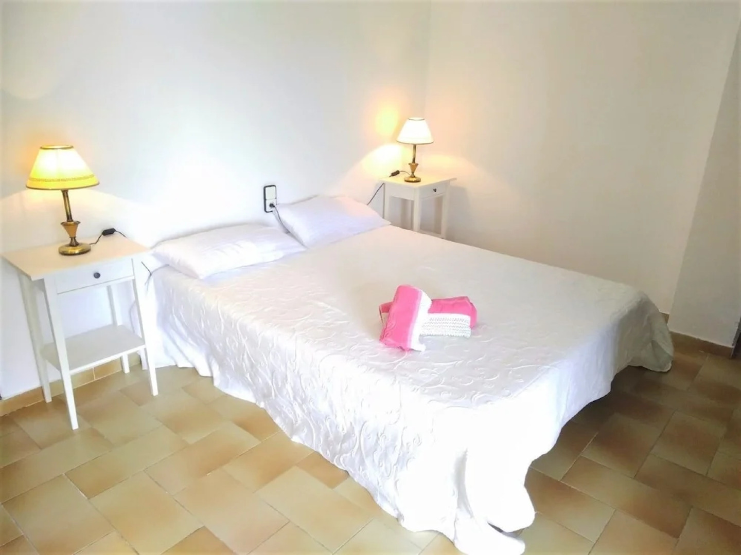 Suitur Apartment With Pool And Tennis Court