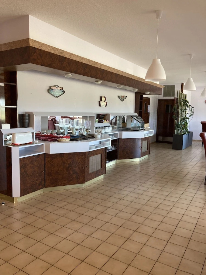 Brit Hotel Essentiel Moulins Avermes