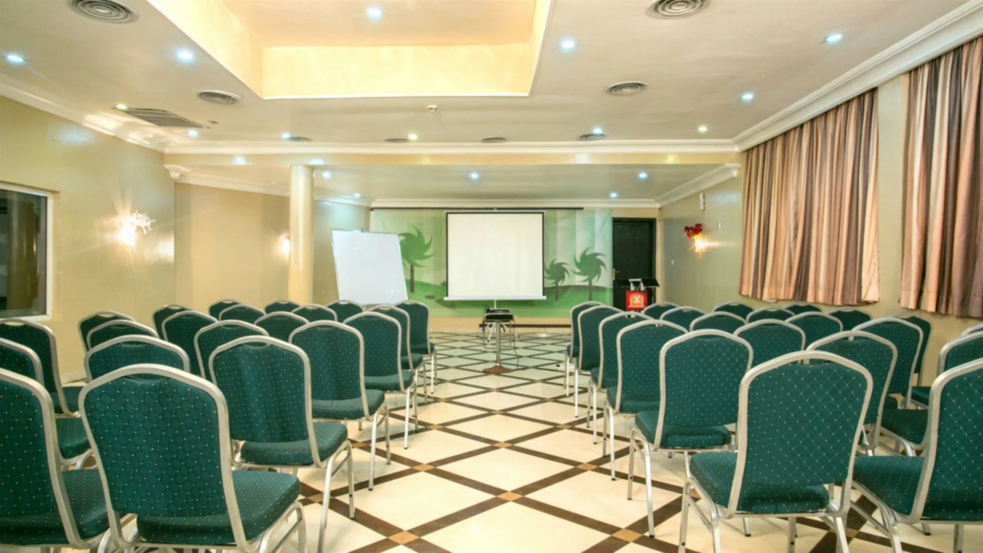 D'Palms Airport Hotel