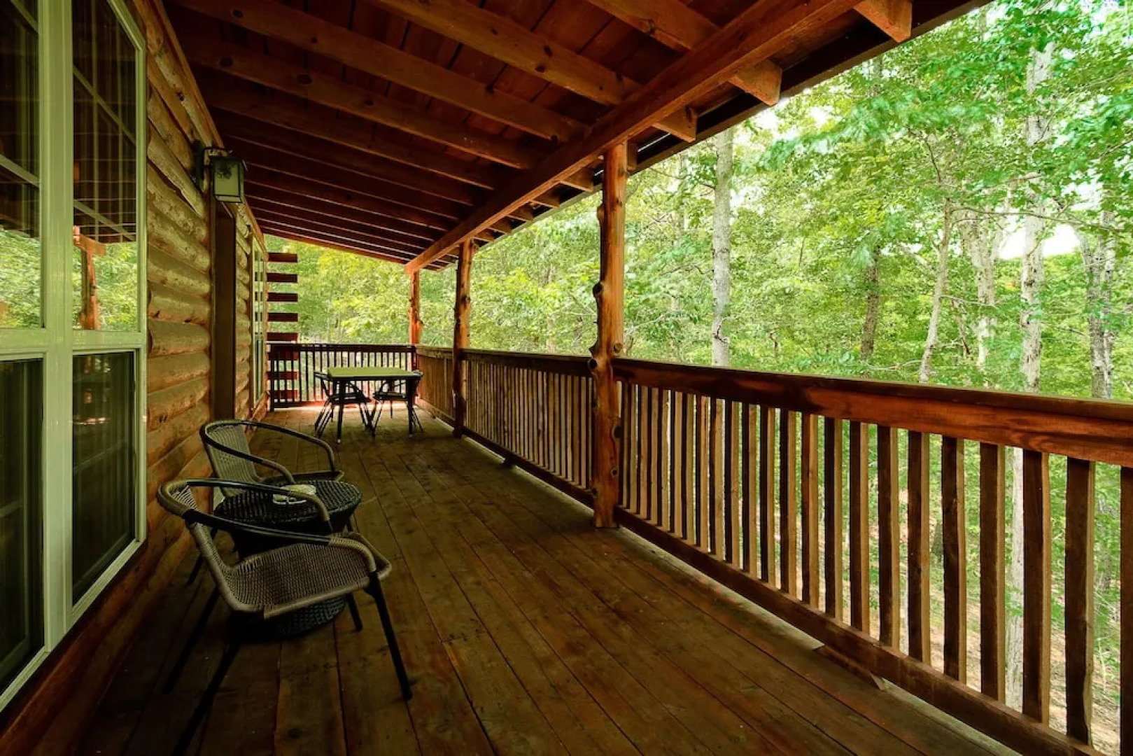 Lake Forest Luxury Log Cabins