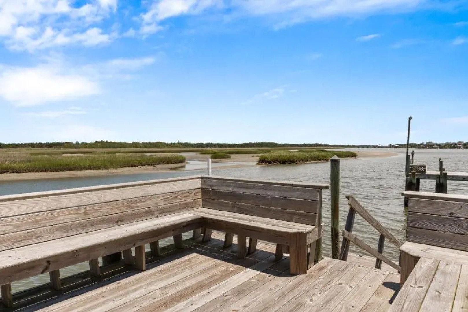 Kings Lynn Inn by Oak Island Accommodations