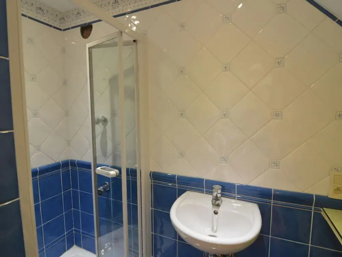 Luxurious Country House