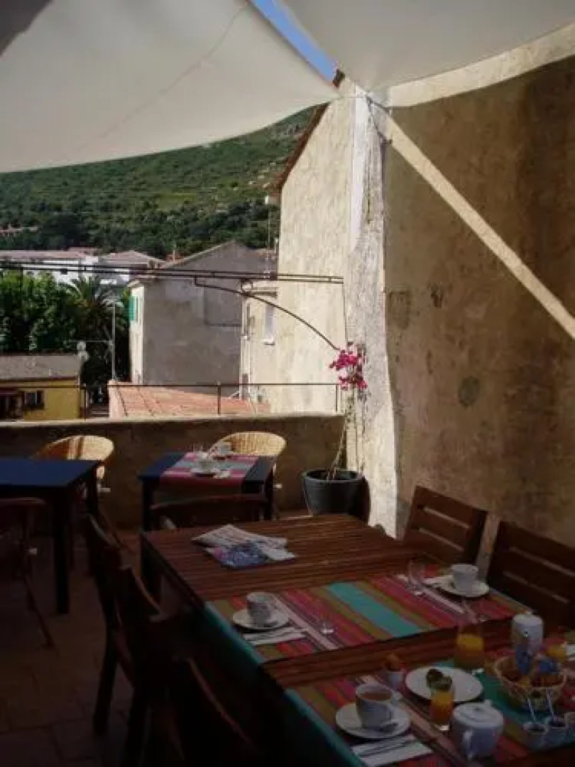 U Castellu Guesthouse