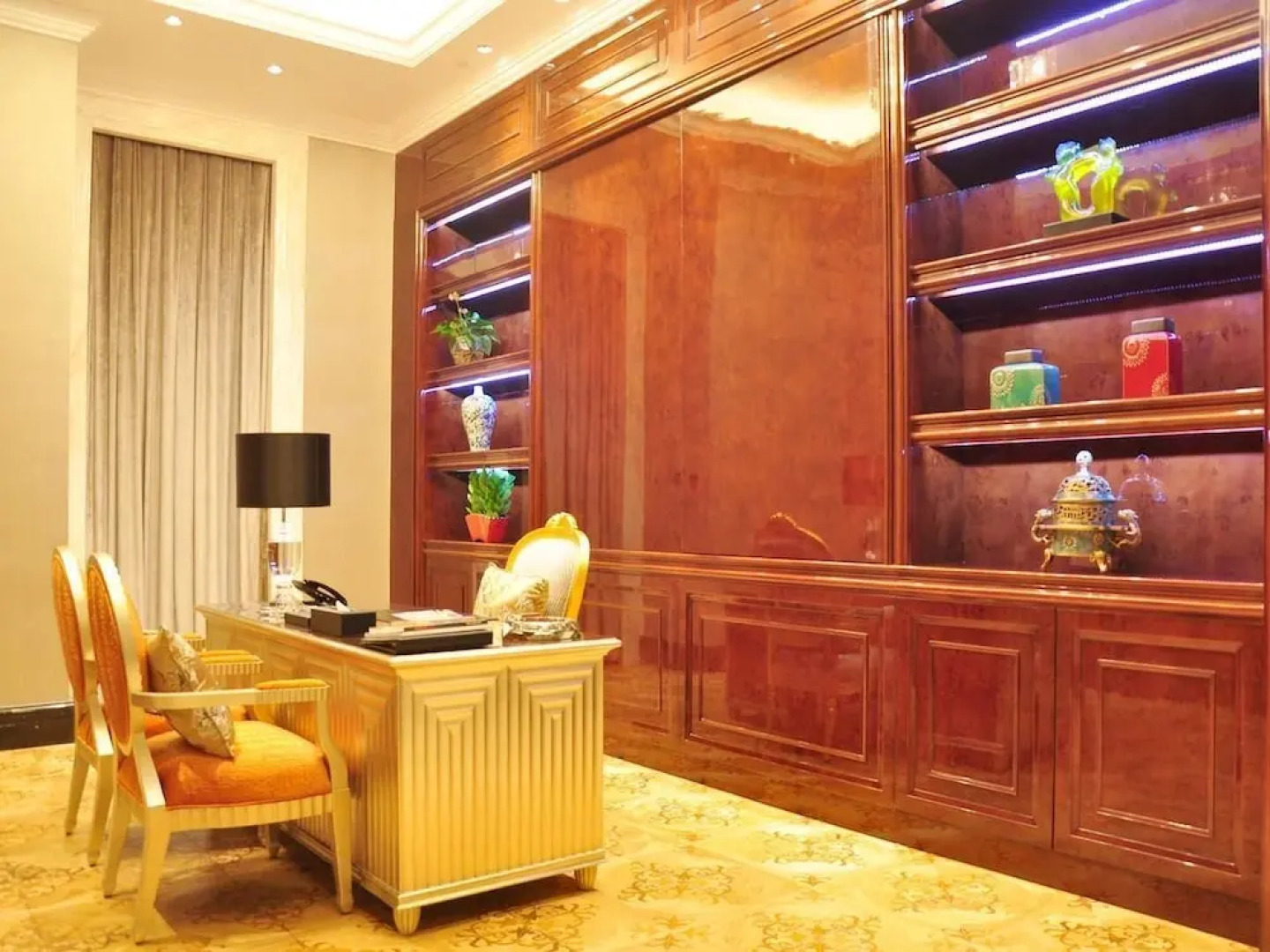 Yinchuan Shangling Boston Hotel