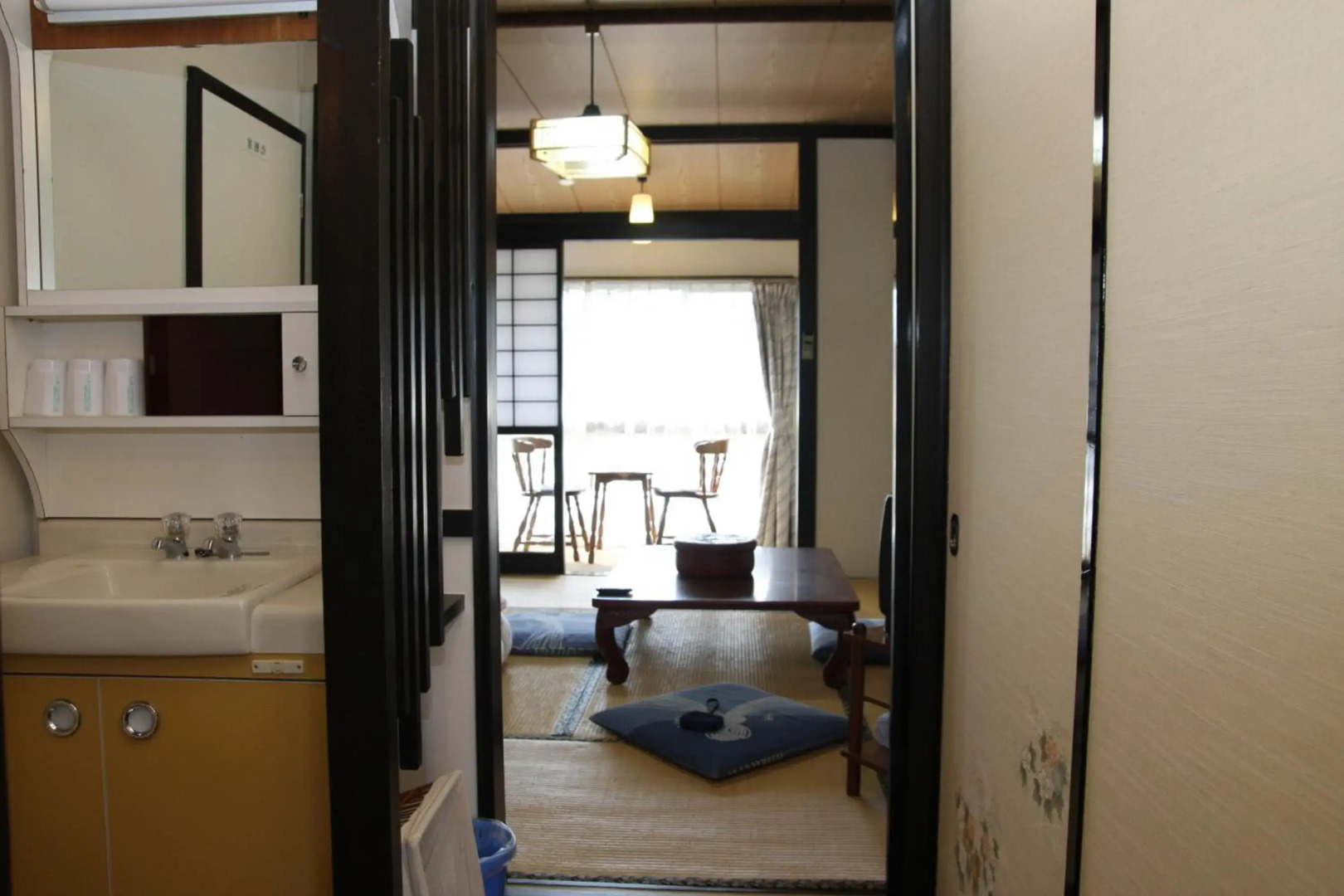 Kajiya Bekkan Ramakkoro Yamenekoyado