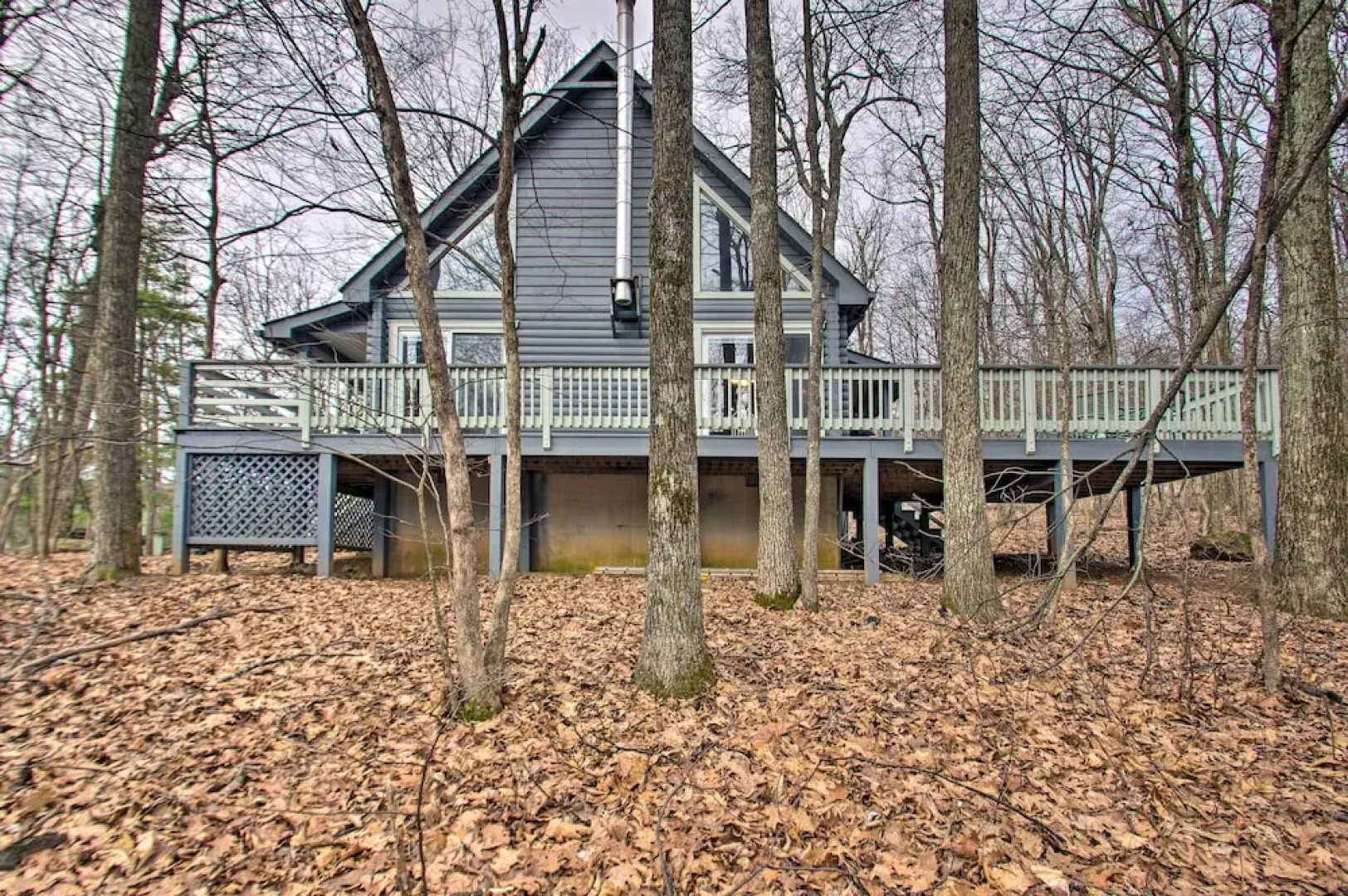 Wintergreen Home w/ Deck - Near Skiing & Hiking!