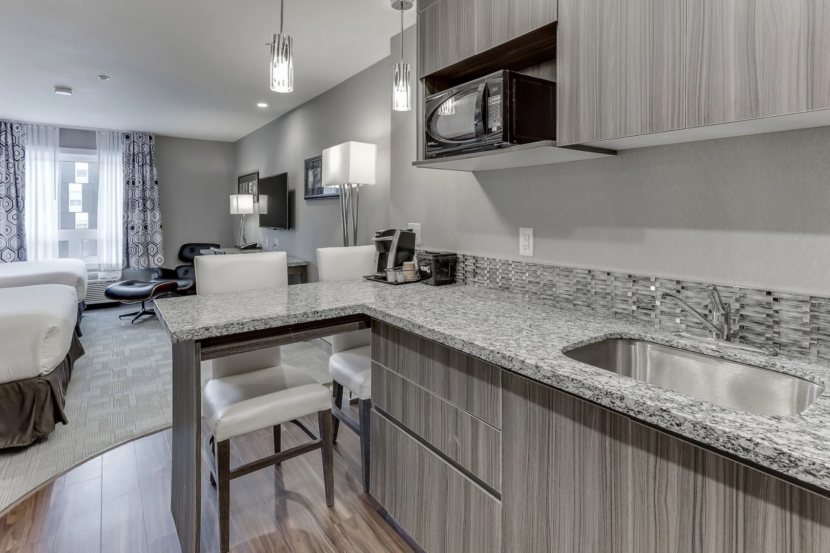 Home Inn & Suites Saskatoon South