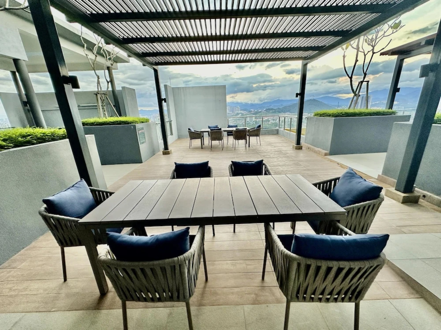 Neu Suites by Moonlight