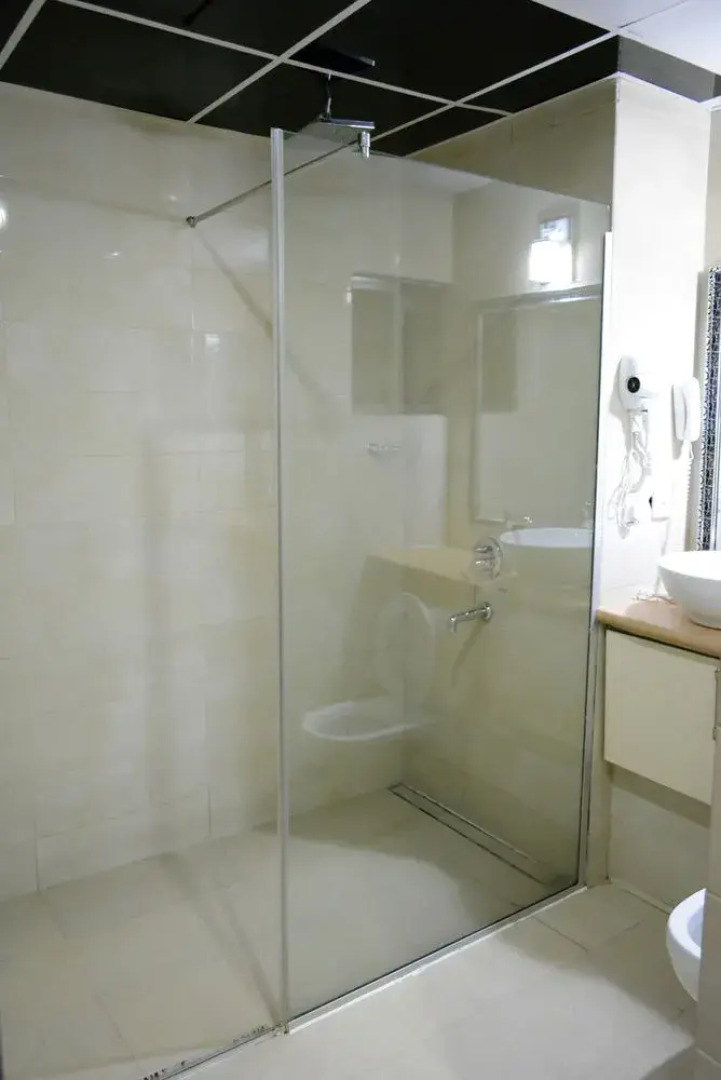 Golphins Suites and Hotels