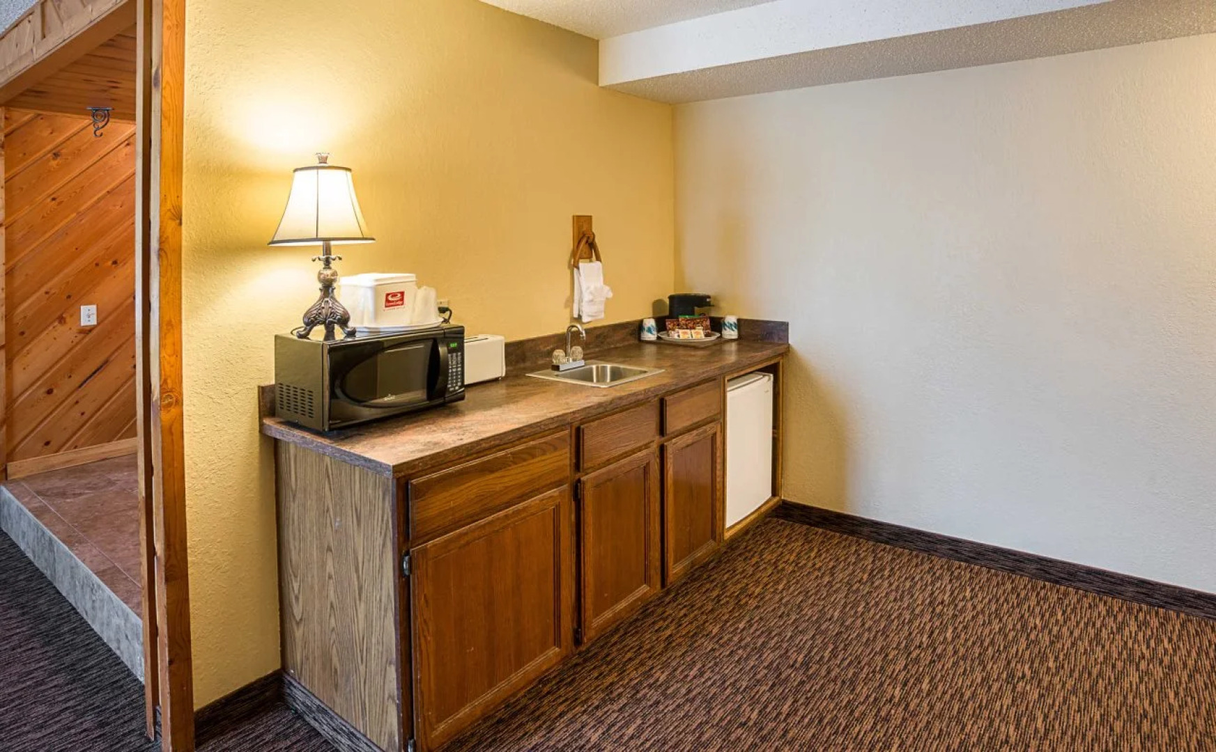 Econo Lodge Duluth near Miller Hill Mall