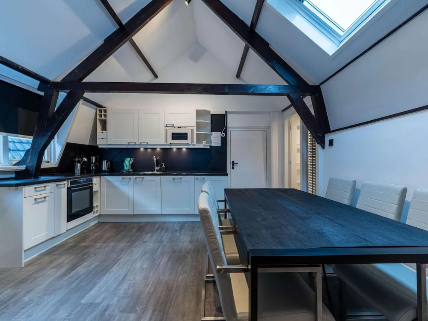 Beautiful Apartment on the First Floor Abcoude