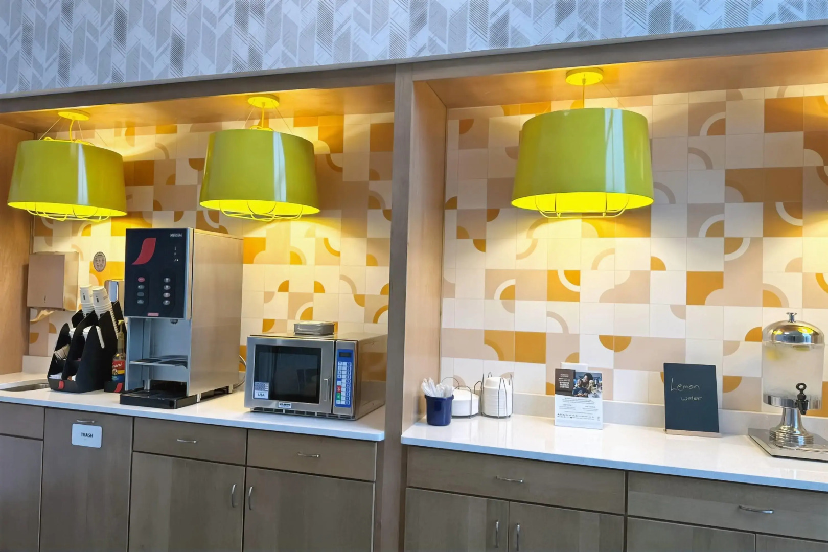 Days Inn & Suites by Wyndham Wausau