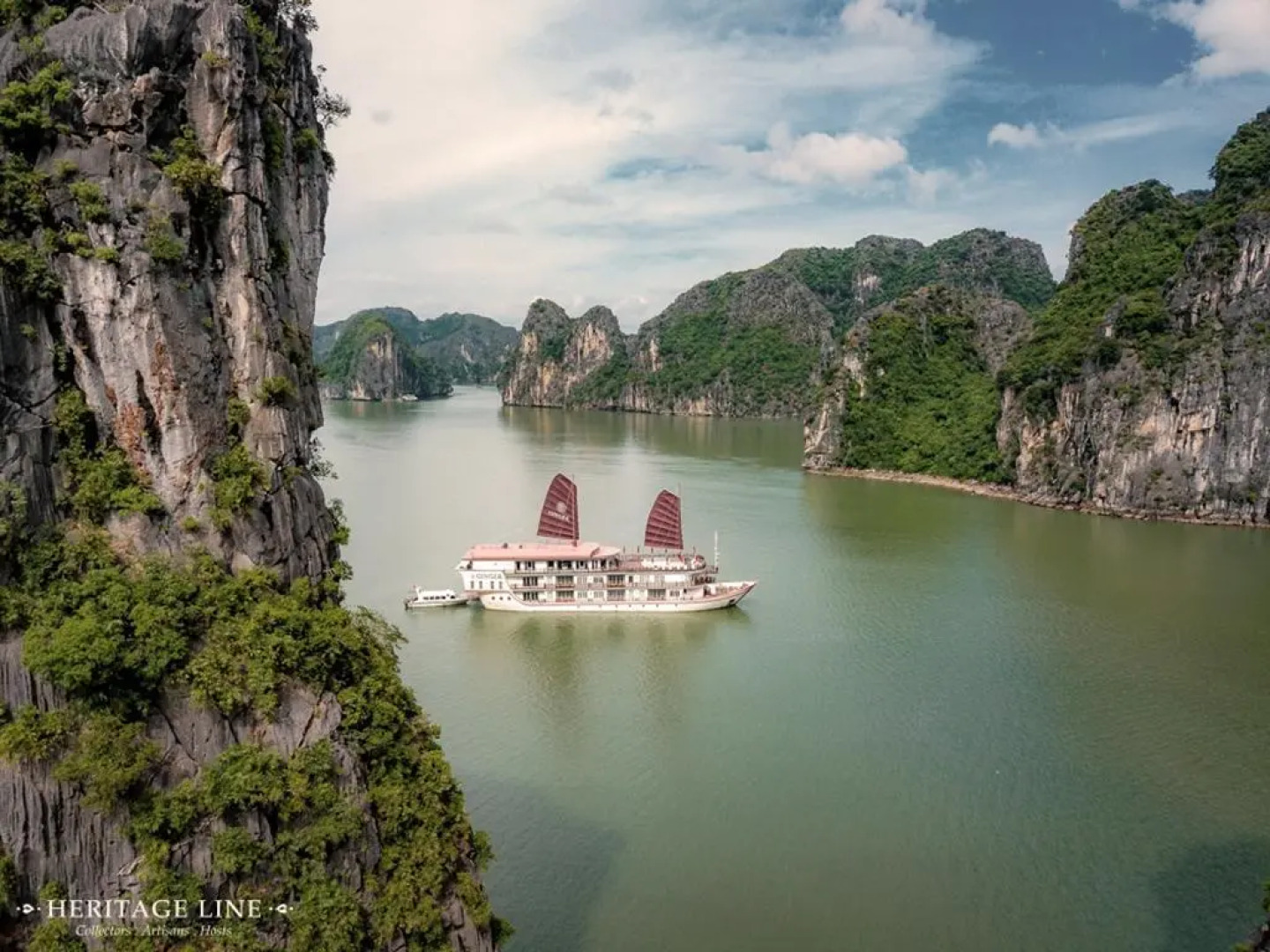 Heritage Line Ginger Cruise – Ha Long Bay & Lan Ha Bay