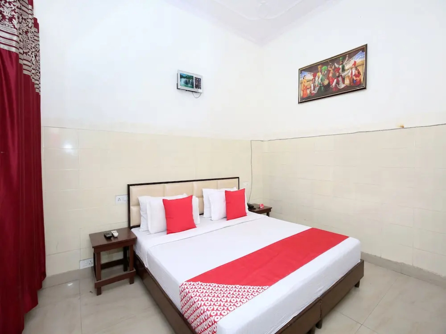 OYO 12934 Hotel Shivjot