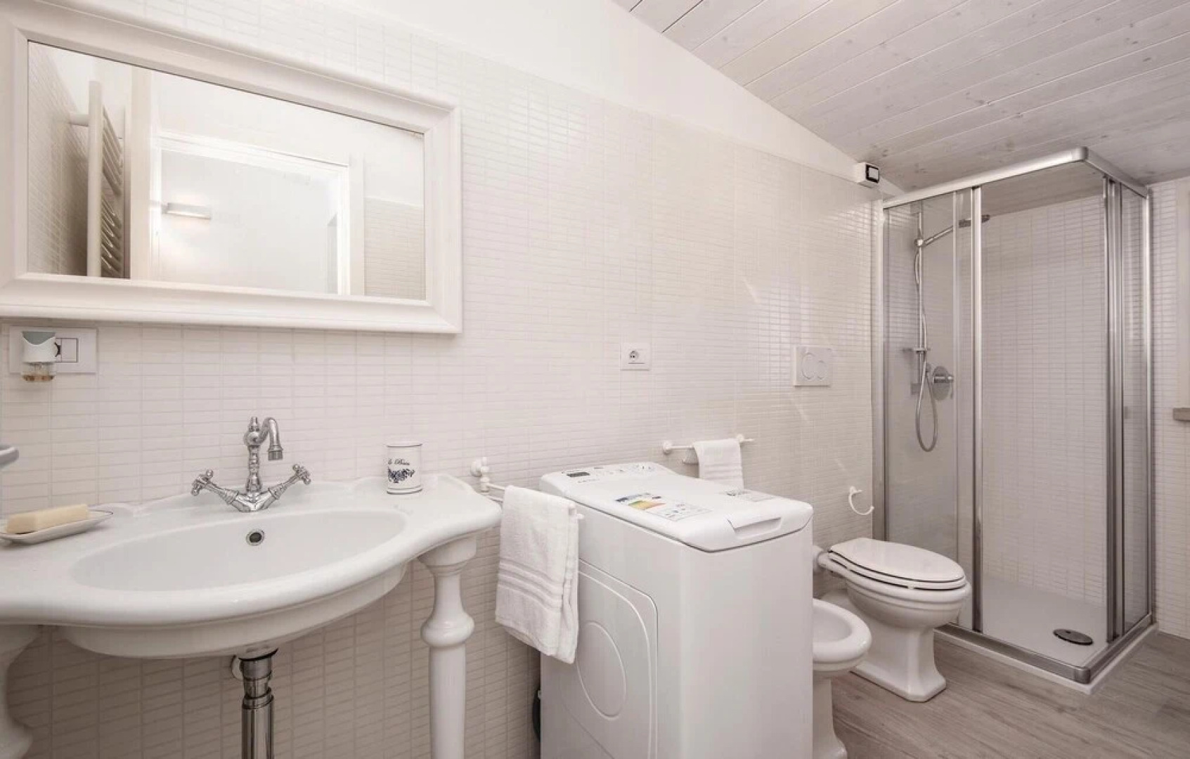 Amazing Home in Montecastrilli With 7 Bedrooms, Wifi and Outdoor Swimming Pool