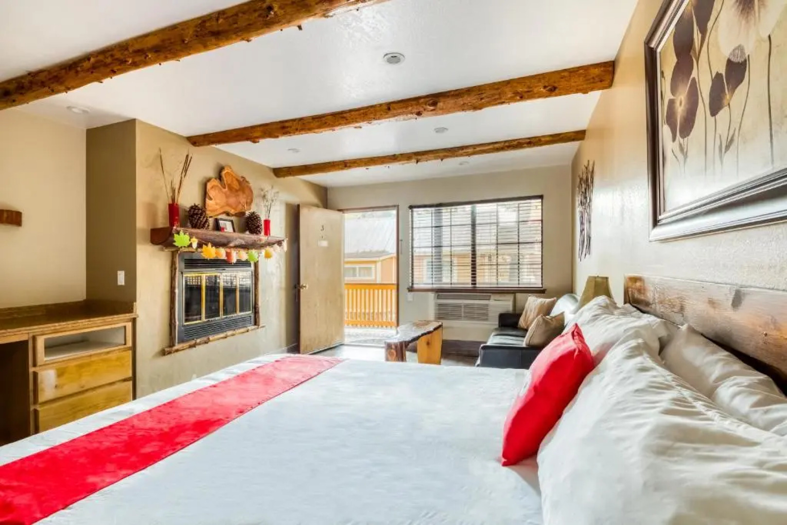 Sleepy Hollow Cabins and Hotel