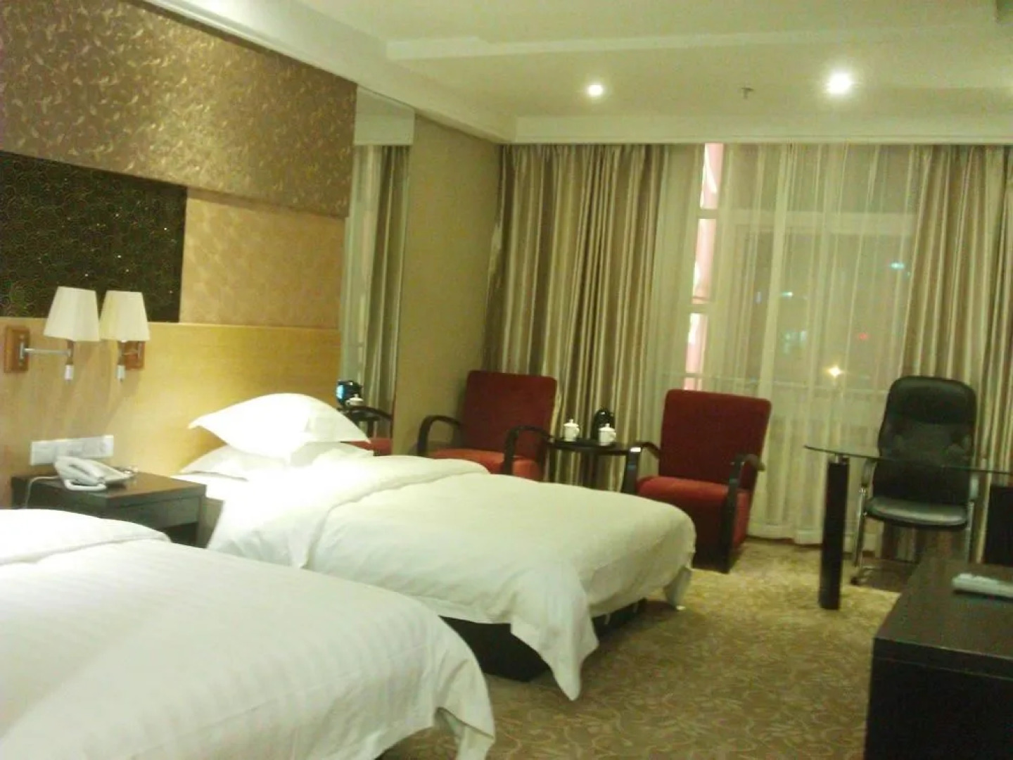 Wanfeng Business Hotel