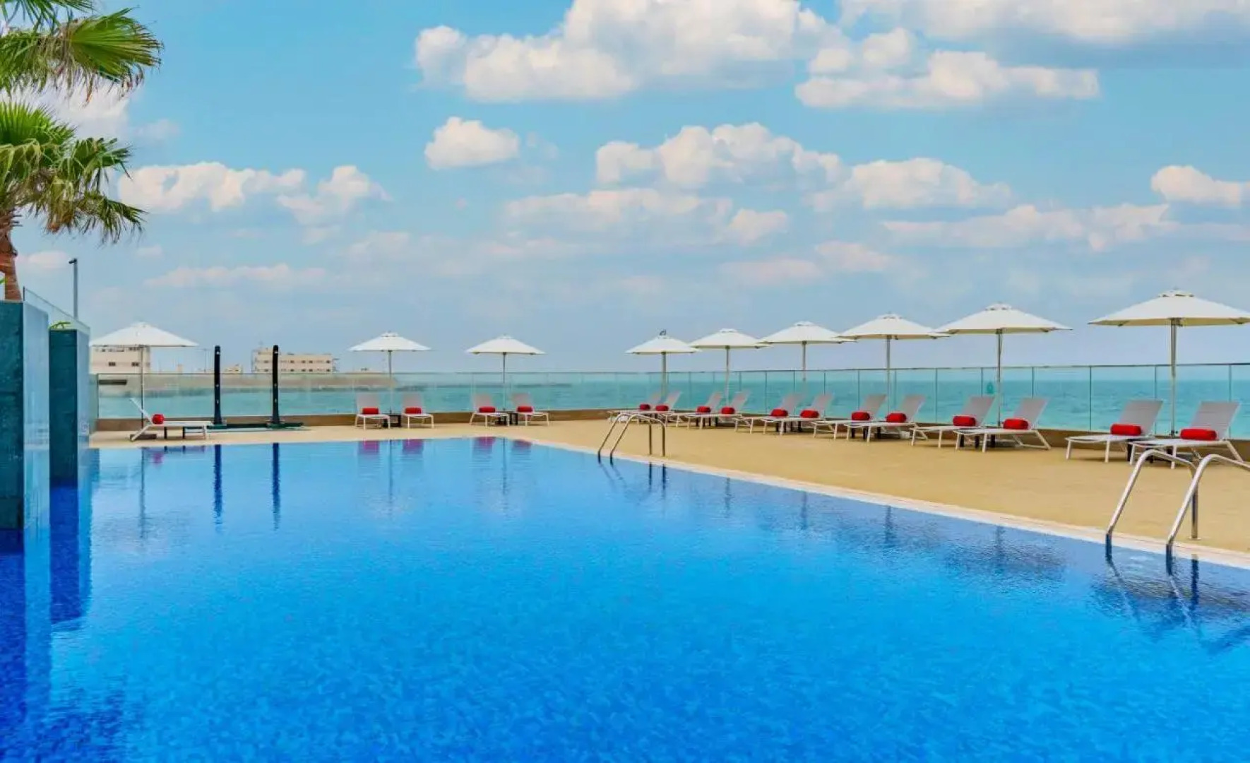 Beach Bay Hotel Mirfa