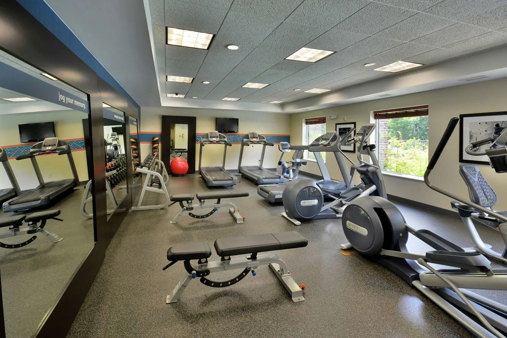 Hampton Inn & Suites Huntersville