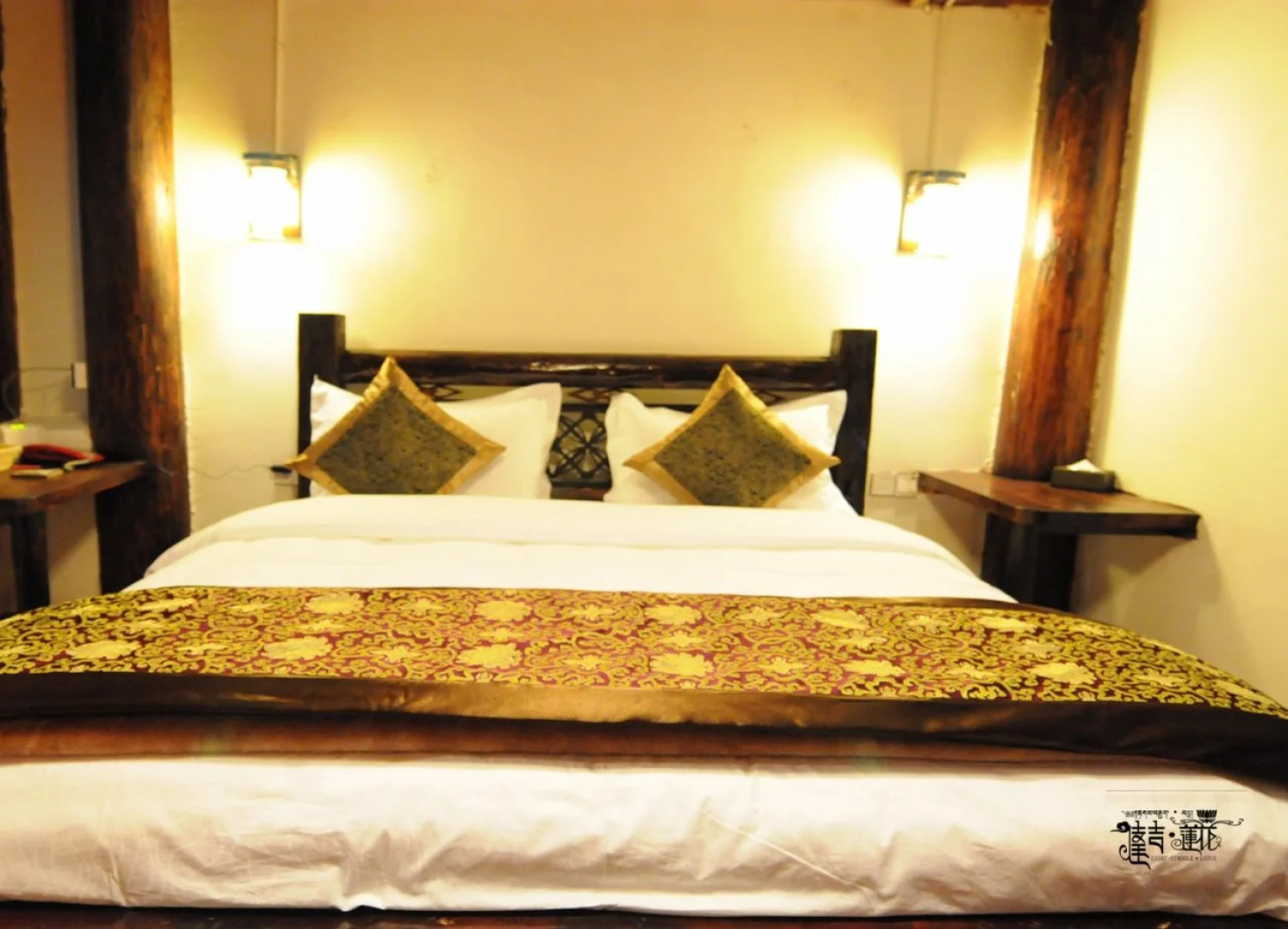 Shangri-La Eight Symbole Lotus Inn