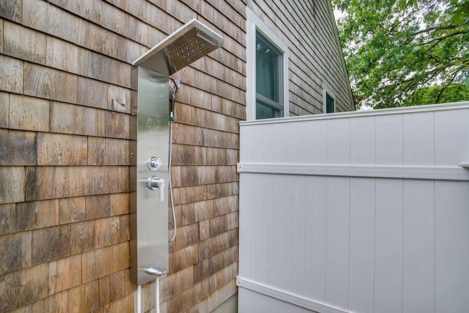 Dennis Retreat: 4 Mi to Mayflower Beach!