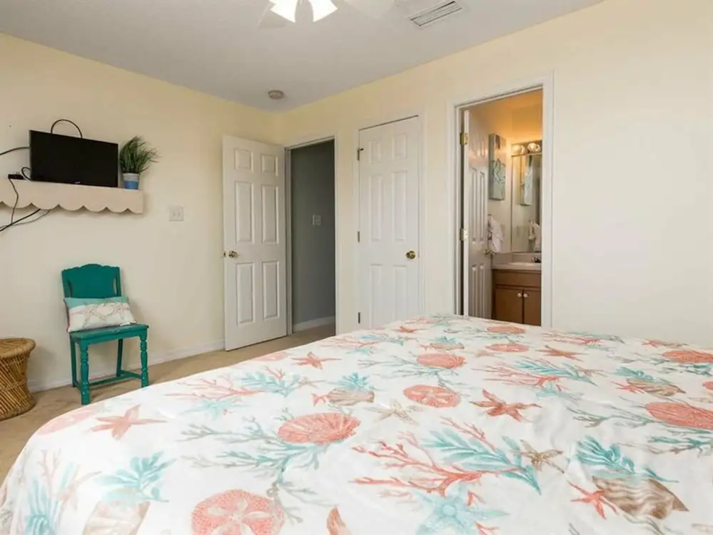 Sand Days West by Meyer Vacation Rentals